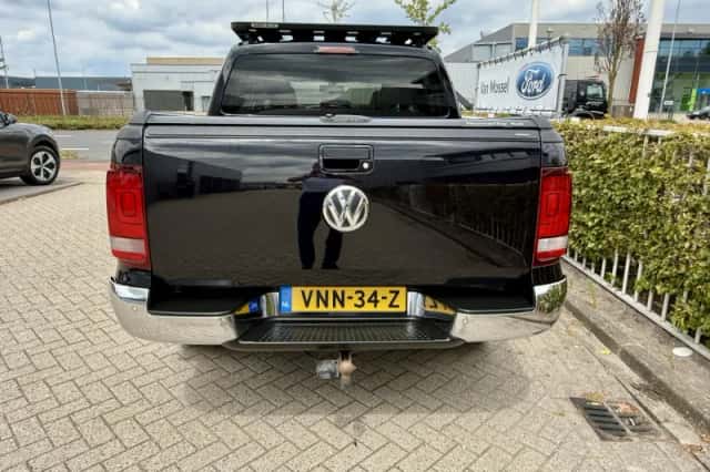 Volkswagen Amarok (2016) thumbnail 4