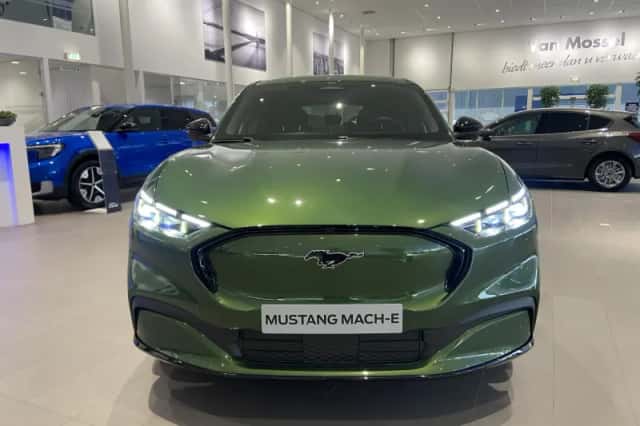 Ford Mustang Mach-E (2026) thumbnail 2