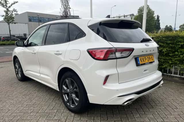 Ford Kuga (2021) thumbnail 6