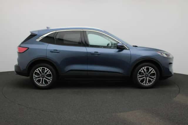 Ford Kuga (2021) thumbnail 6