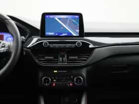 Ford Kuga (2023) thumbnail 9