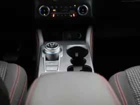 Ford Kuga (2023) thumbnail 10