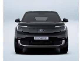 Ford Explorer thumbnail 3