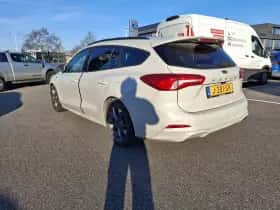 Ford Focus (2020) thumbnail 2
