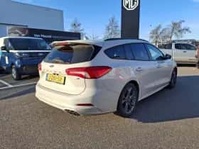 Ford Focus (2020) thumbnail 3