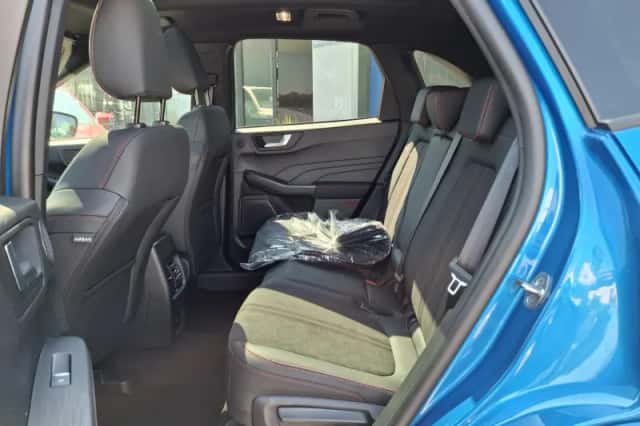 Ford Kuga (2026) thumbnail 5