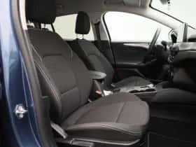 Ford Focus (2021) thumbnail 34
