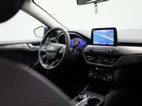 Ford Focus (2021) thumbnail 35