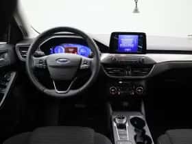 Ford Focus (2021) thumbnail 7