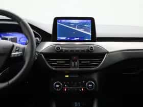 Ford Focus (2021) thumbnail 9