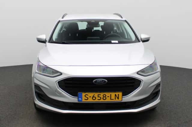Ford Focus (2023) thumbnail 4