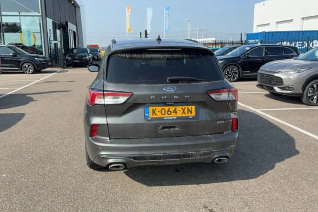 Ford Kuga (2021) thumbnail 3