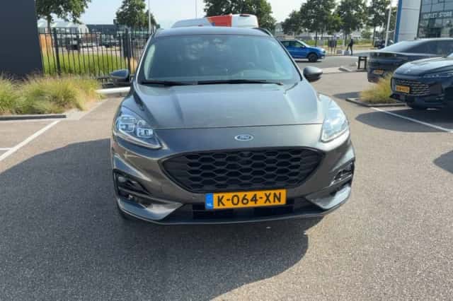 Ford Kuga (2021) thumbnail 6