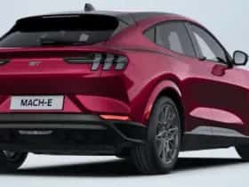Ford Mustang Mach-E thumbnail 5