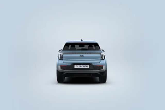 Ford Explorer (2026) thumbnail 6