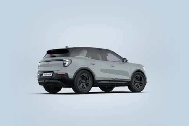 Ford Explorer (2026) thumbnail 4