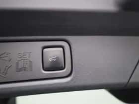 Ford Mustang Mach-E thumbnail 12