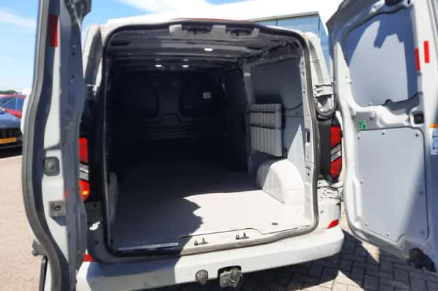 Ford Transit Custom (2024) thumbnail 6