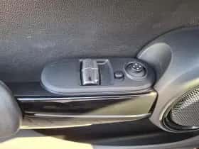 MINI Cooper thumbnail 16