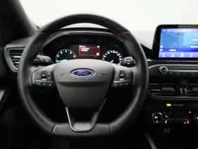 Ford Focus thumbnail 7