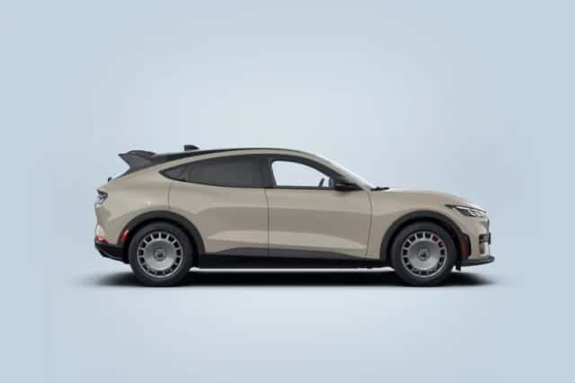 Ford Mustang Mach-E (2026) thumbnail 3