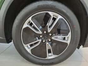Ford Mustang Mach-E thumbnail 8
