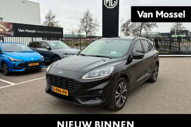 Ford Kuga (2023) thumbnail 1