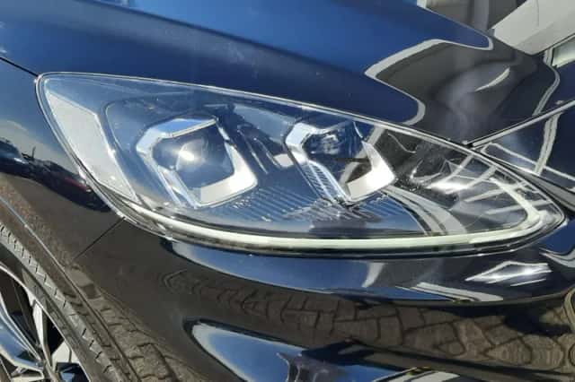 Ford Kuga (2023) thumbnail 6