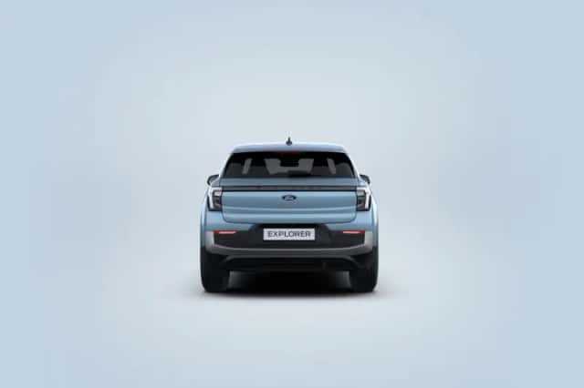 Ford Explorer (2026) thumbnail 6