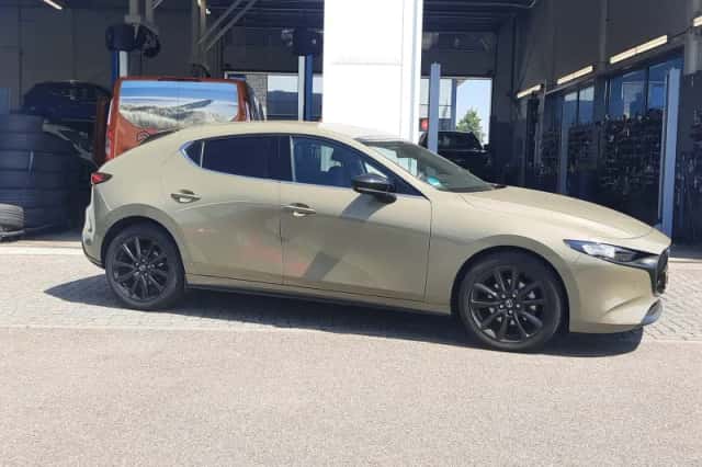 Mazda 3 (2024) thumbnail 4