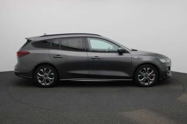 Ford Focus (2023) thumbnail 6