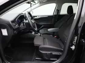 Ford Focus thumbnail 9
