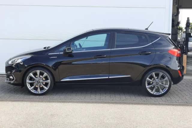 Ford Fiesta (2019) thumbnail 2