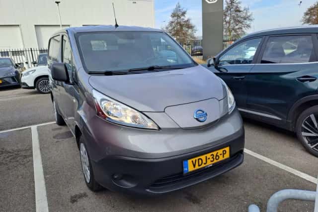 Nissan E-NV200 (2019) thumbnail 2