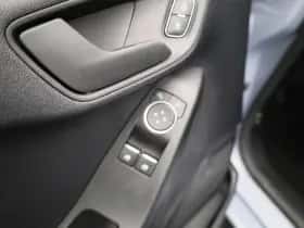 Ford Fiesta thumbnail 23