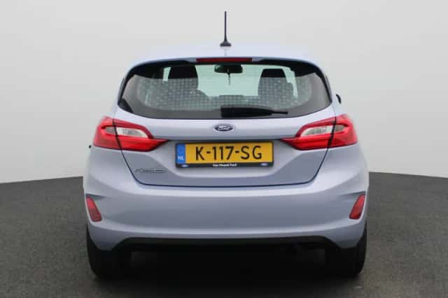 Ford Fiesta (2021) thumbnail 5