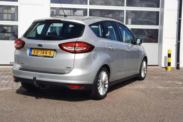 Ford C-Max (2016) thumbnail 4