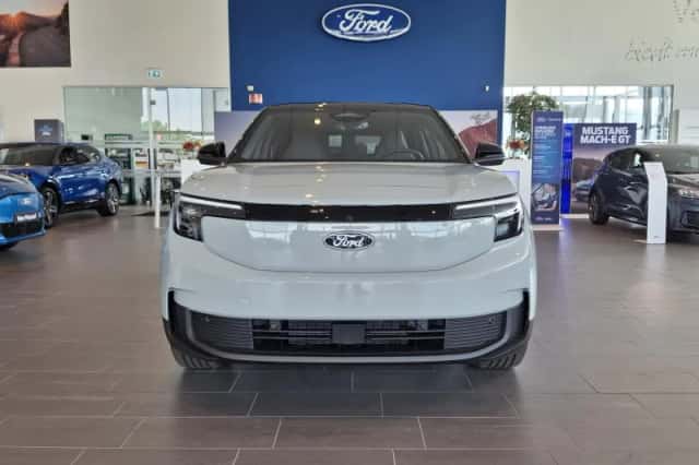 Ford Explorer (2026) thumbnail 2