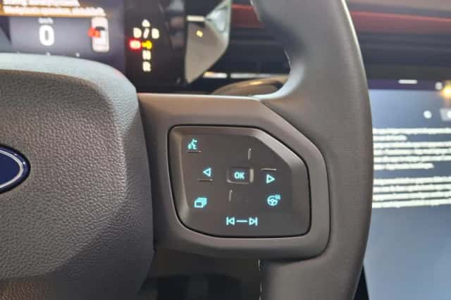 Ford Explorer (2026) thumbnail 21
