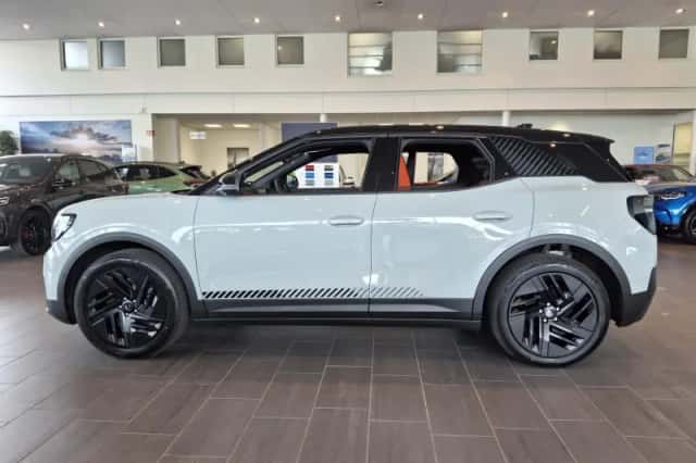 Ford Explorer (2026) thumbnail 4
