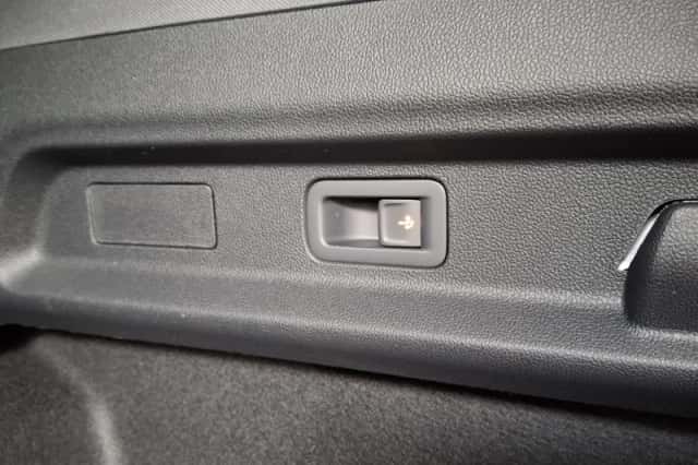Ford Explorer (2026) thumbnail 10