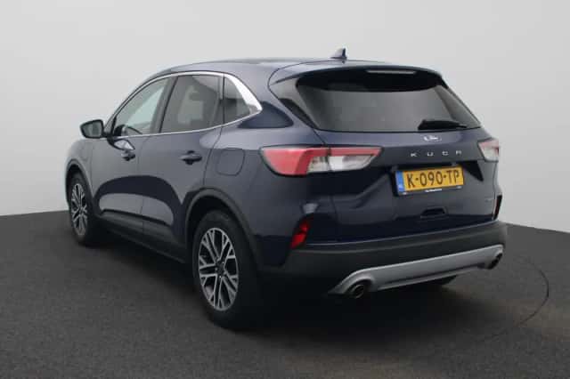 Ford Kuga (2021) thumbnail 2