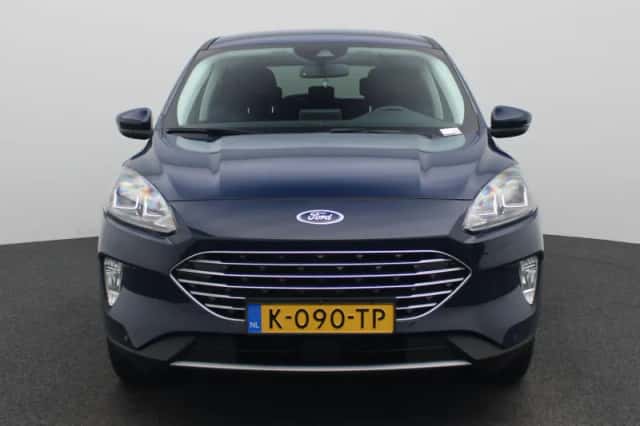 Ford Kuga (2021) thumbnail 3