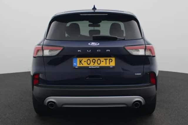 Ford Kuga (2021) thumbnail 5