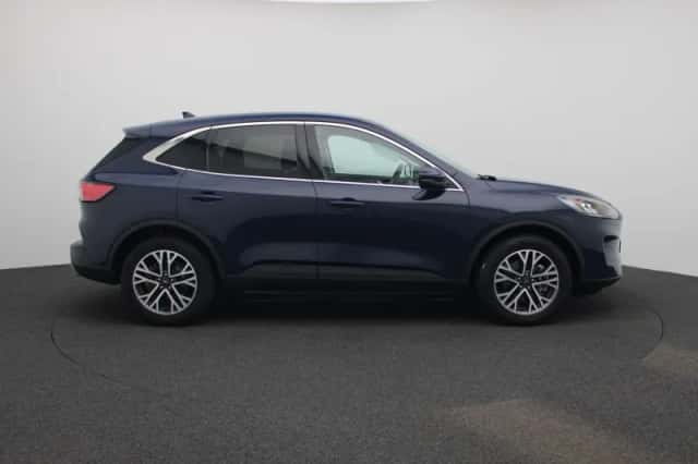 Ford Kuga (2021) thumbnail 6
