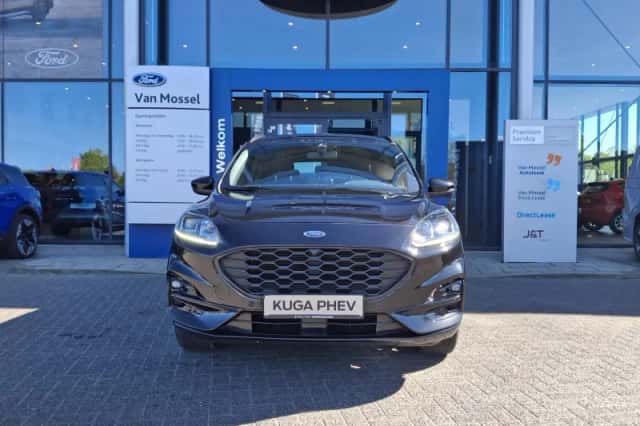 Ford Kuga (2022) thumbnail 2