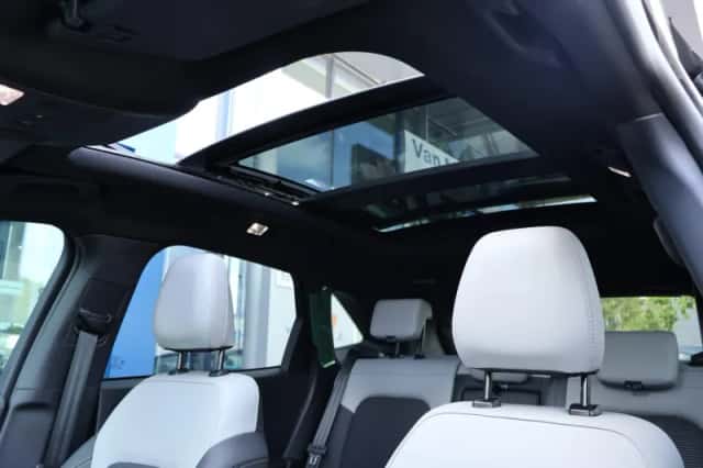 Ford Kuga (2026) thumbnail 4