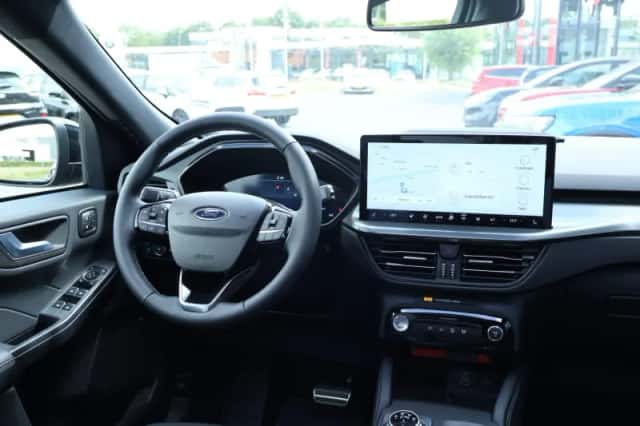 Ford Kuga (2026) thumbnail 5