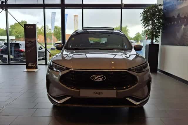 Ford Kuga (2026) thumbnail 2
