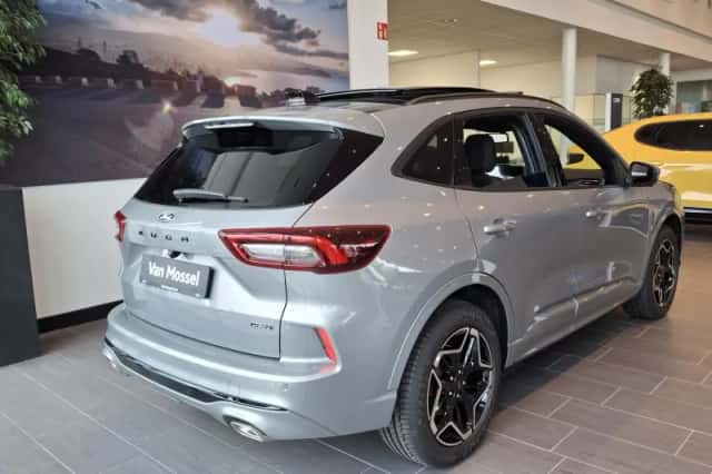 Ford Kuga (2026) thumbnail 5